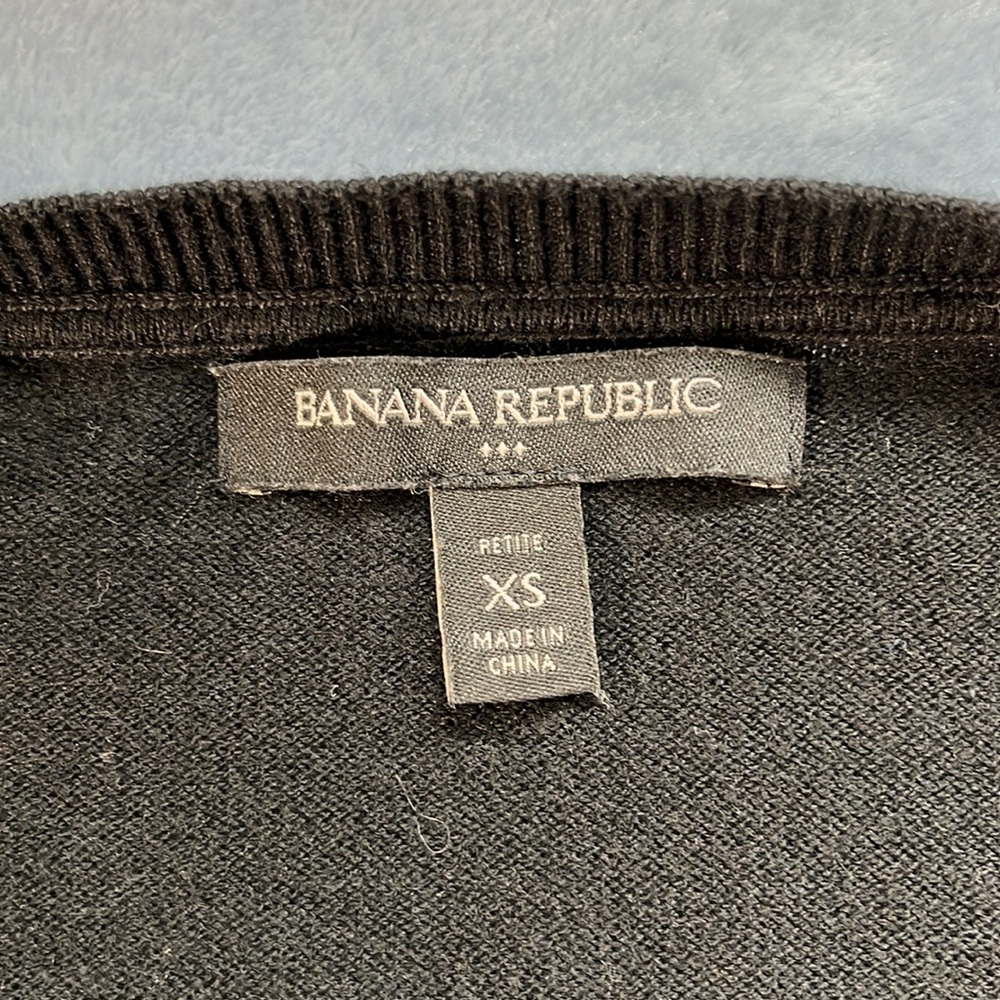 Banana Republic Black Cardigan Sweater - Picture 4 of 8